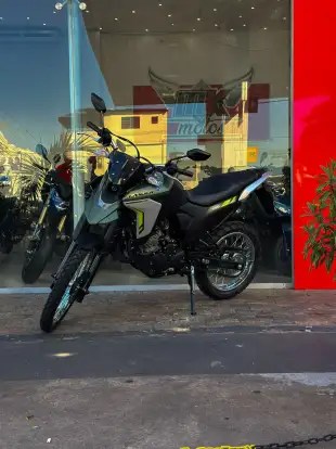 YAMAHA-XTZ 250 LANDER CONNECTED-2025