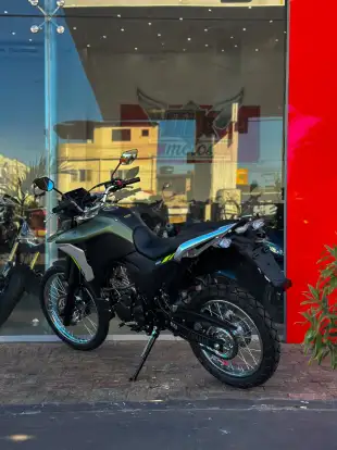 YAMAHA-XTZ 250 LANDER CONNECTED-2025