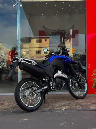 YAMAHA-XTZ 250 LANDER CONNECTED-2025