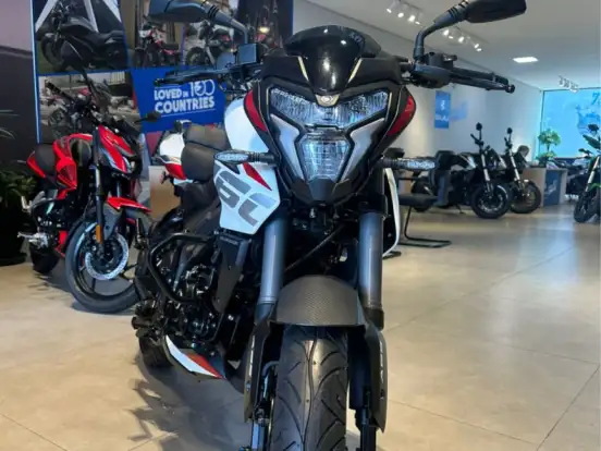 BAJAJ-DOMINAR NS160 BAJAJ-DOMINAR NS160-2025