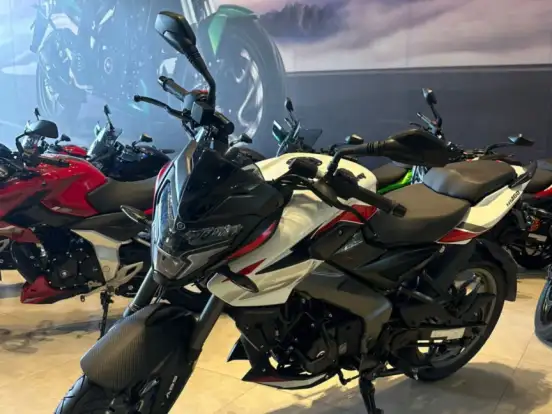 BAJAJ-DOMINAR NS160 BAJAJ-DOMINAR NS160-2025