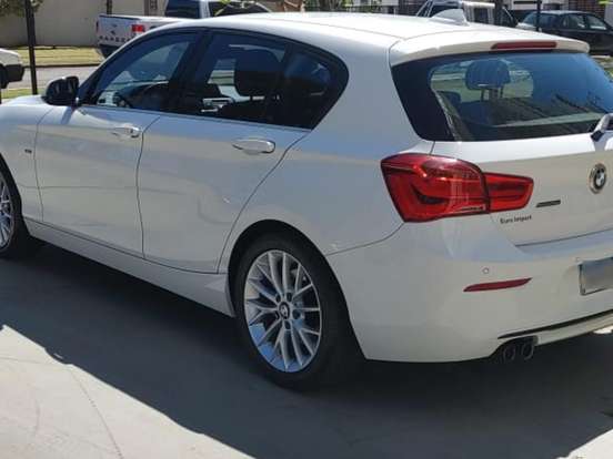 BMW-120i-2.0 16V SPORT ACTIVEFLEX 4P AUTOMÁTICO BMW-120i-2015