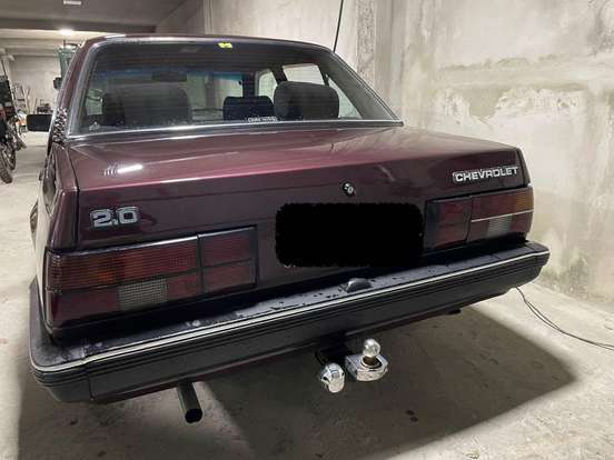 CHEVROLET-MONZA-1988