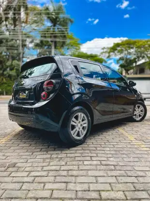CHEVROLET-SONIC-2012