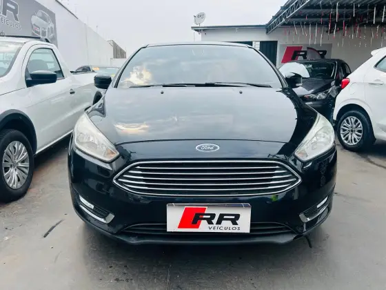 FORD FOCUS 2.0 SE 16V FLEX 4P POWERSHIFT