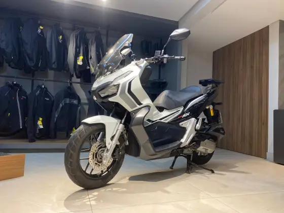 HONDA ADV 