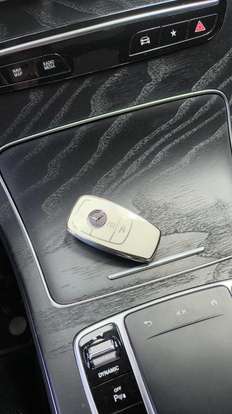 MERCEDES-BENZ-GLC 220d-2020