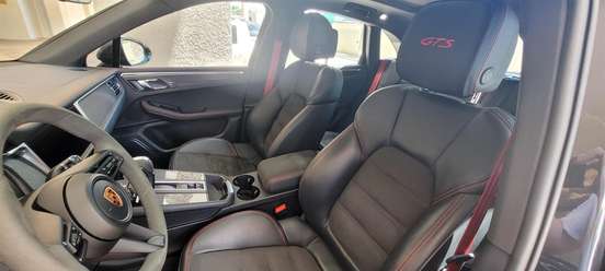 PORSCHE-MACAN-2022