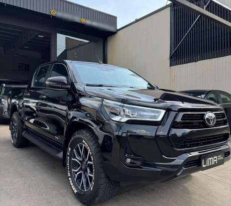 TOYOTA-HILUX-2021