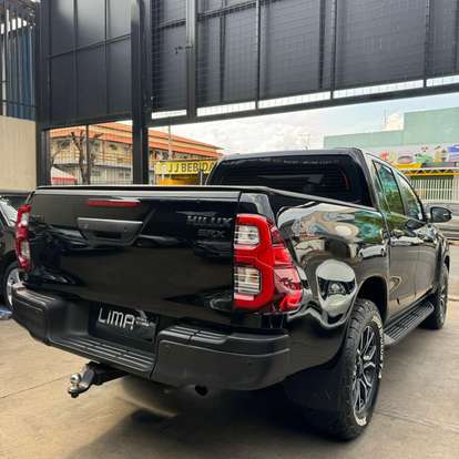 TOYOTA-HILUX-2021