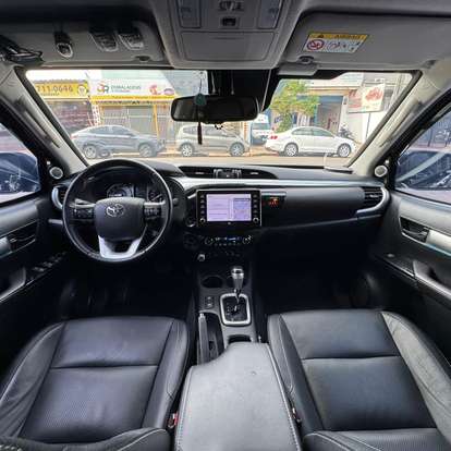 TOYOTA-HILUX-2021