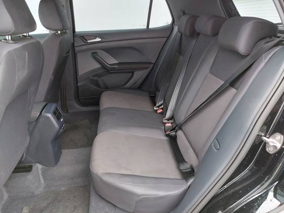 /en/city-petropolis/cate-car-used-car/volkswagen-t-cross-2024-1-0-200-tsi-total-flex-automatic-48176920101192704/-17