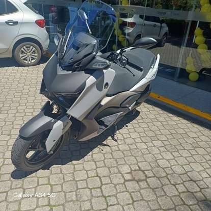 YAMAHA-XMAX 250 CONNECTED ABS-2025