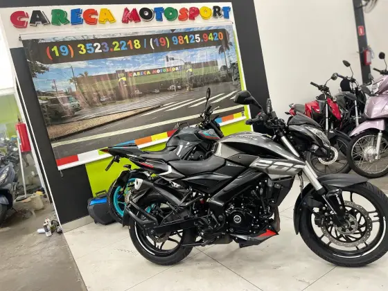 BAJAJ DOMINAR 200 