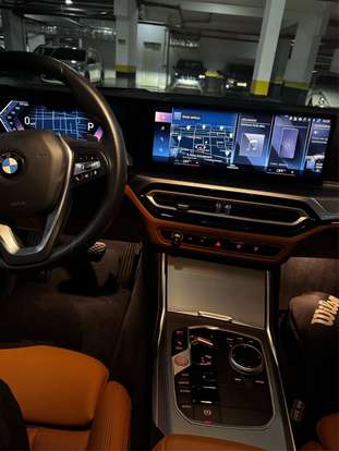 BMW-320i-2023
