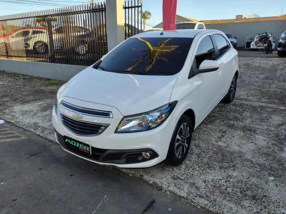 CHEVROLET ONIX 1.4 MPFI LTZ 8V FLEX 4P AUTOMÁTICO CHEVROLET ONIX 1.4 MPFI LTZ 8V FLEX 4P AUTOMÁTICO