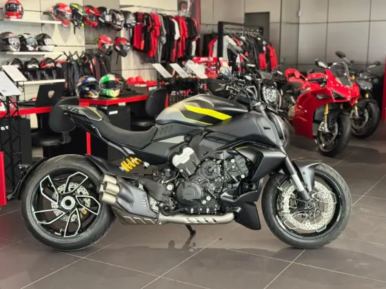 DUCATI DIAVEL V4 