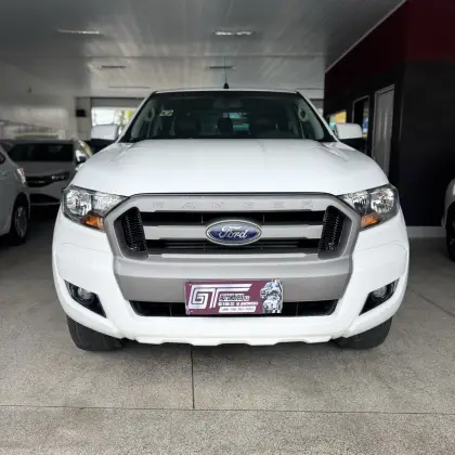 FORD RANGER 2.2 XLS 4X4 CD 16V DIESEL 4P AUTOMÁTICO