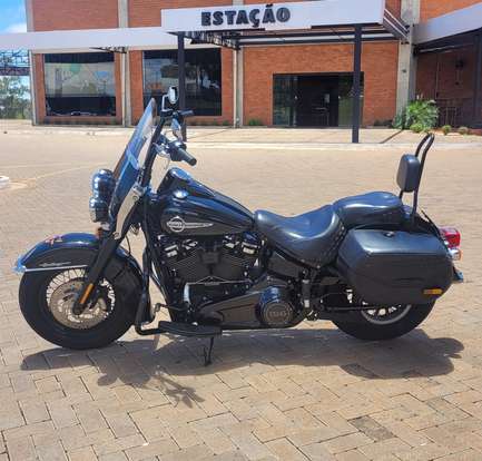 HARLEY-DAVIDSON-SOFTAIL HERITAGE CLASSIC 114-2020