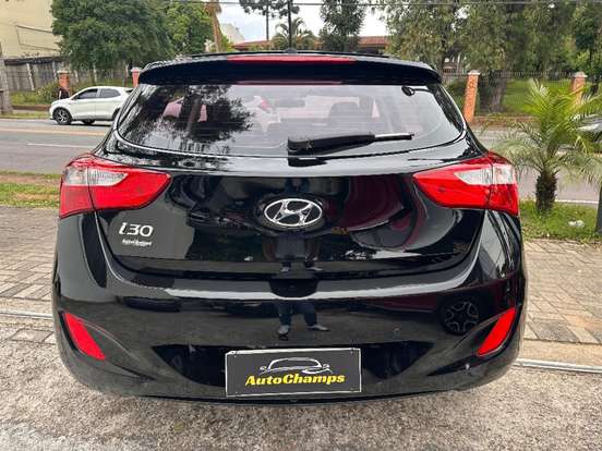 HYUNDAI-I30-2015