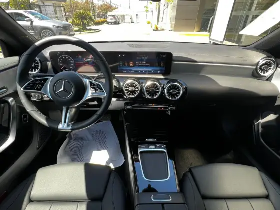MERCEDES-BENZ CLA 200 1.3 MHEV PROGRESSIVE 7G-DCT