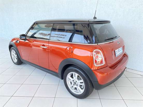 MINI-ONE-2011