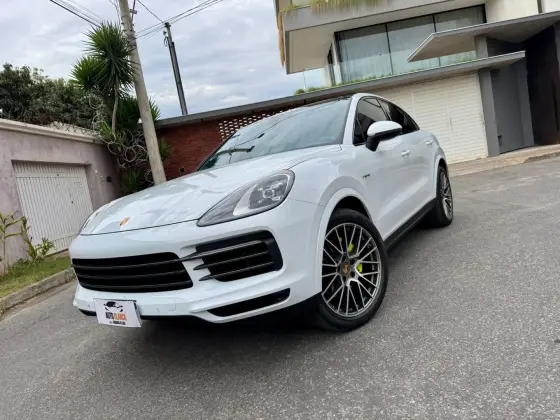 PORSCHE CAYENNE 3.0 V6 E-HYBRID COUPÉ PLATINUM EDITION AWD TIPTRONIC S
