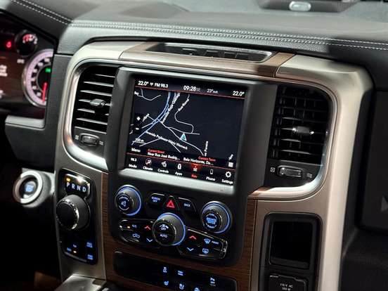 RAM-CLASSIC-5.7 V8 GASOLINA LARAMIE NIGHT EDITION CD 4X4 AUTOMÁTICO RAM-CLASSIC-2023