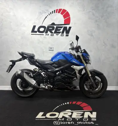 SUZUKI GSR 750 