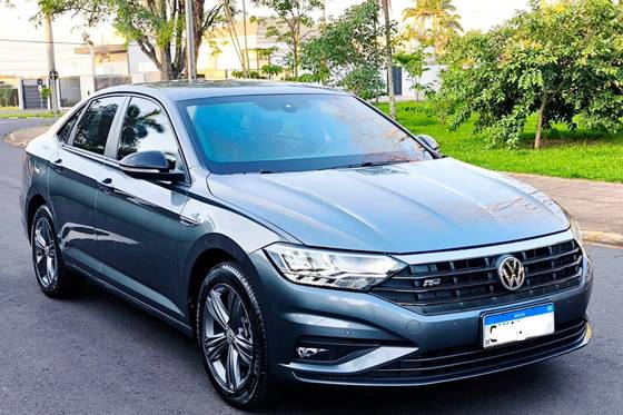 VOLKSWAGEN JETTA 1.4 250 TSI TOTAL FLEX R-LINE TIPTRONIC