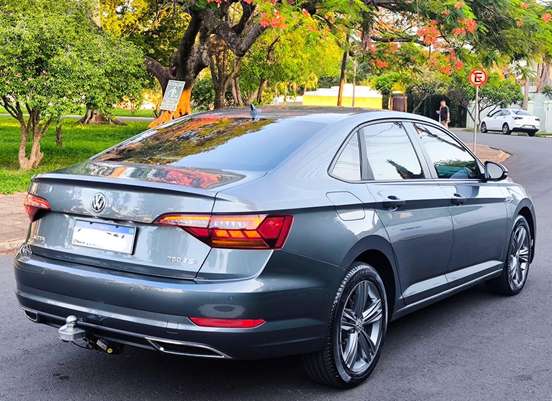 VOLKSWAGEN-JETTA-1.4 250 TSI TOTAL FLEX R-LINE TIPTRONIC VOLKSWAGEN-JETTA-2018
