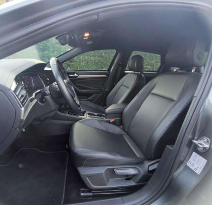 VOLKSWAGEN-JETTA-2018