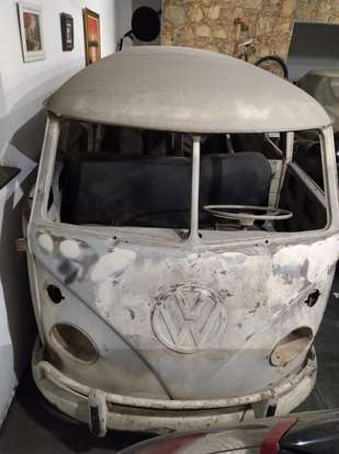 VOLKSWAGEN-KOMBI-1974