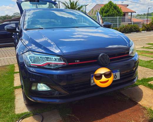 VOLKSWAGEN-POLO-2018