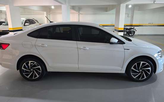 VOLKSWAGEN-VIRTUS-2021