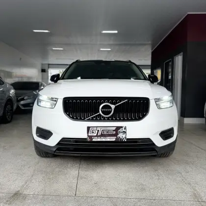 VOLVO XC40 2.0 T4 GASOLINA GEARTRONIC VOLVO XC40 2.0 T4 GASOLINA GEARTRONIC