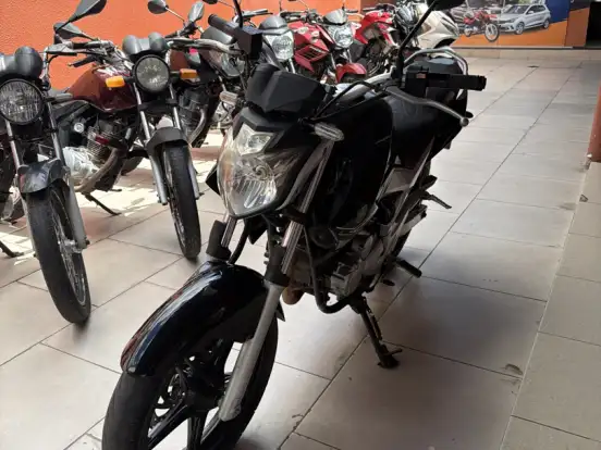 YAMAHA-YS 250 FAZER YAMAHA-YS 250 FAZER-2011