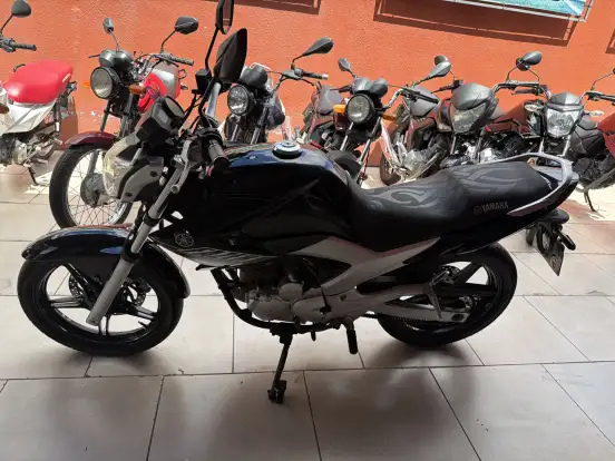 YAMAHA-YS 250 FAZER YAMAHA-YS 250 FAZER-2011