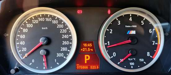 BMW-X6-2012