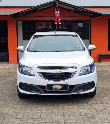 CHEVROLET-ONIX-2014