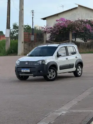 FIAT UNO 1.0 EVO WAY 8V FLEX 4P MANUAL FIAT UNO 1.0 EVO WAY 8V FLEX 4P MANUAL