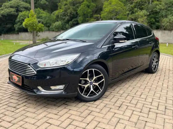 FORD-FOCUS-2015
