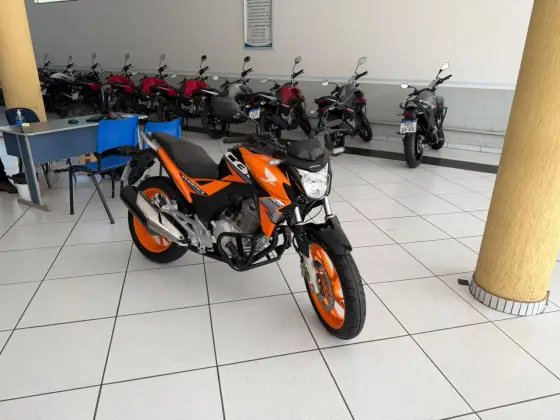 HONDA CB TWISTER 