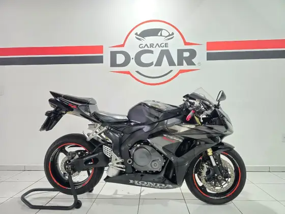 HONDA CBR 1000RR 