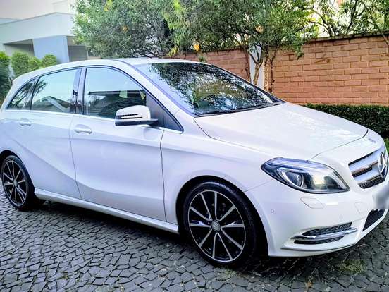 MERCEDES-BENZ-B 200-1.6 SPORT TURBO GASOLINA 4P AUTOMÁTICO MERCEDES-BENZ-B 200-2014