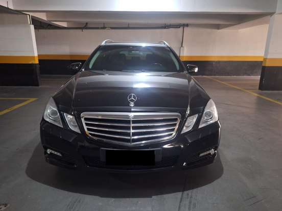 MERCEDES-BENZ-E 500-2010