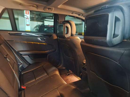 MERCEDES-BENZ-E 500-2010