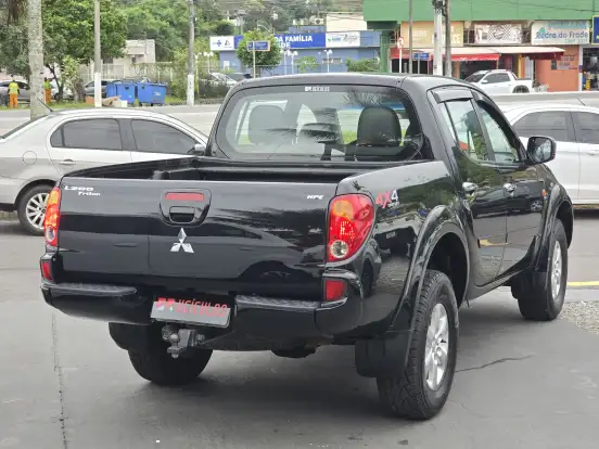 MITSUBISHI-L200 TRITON-3.2 HPE 4X4 CD 16V TURBO INTERCOOLER DIESEL 4P MANUAL MITSUBISHI-L200 TRITON-2010