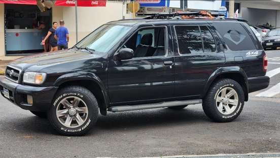 NISSAN-PATHFINDER-2001