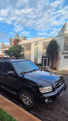 NISSAN-PATHFINDER-2001